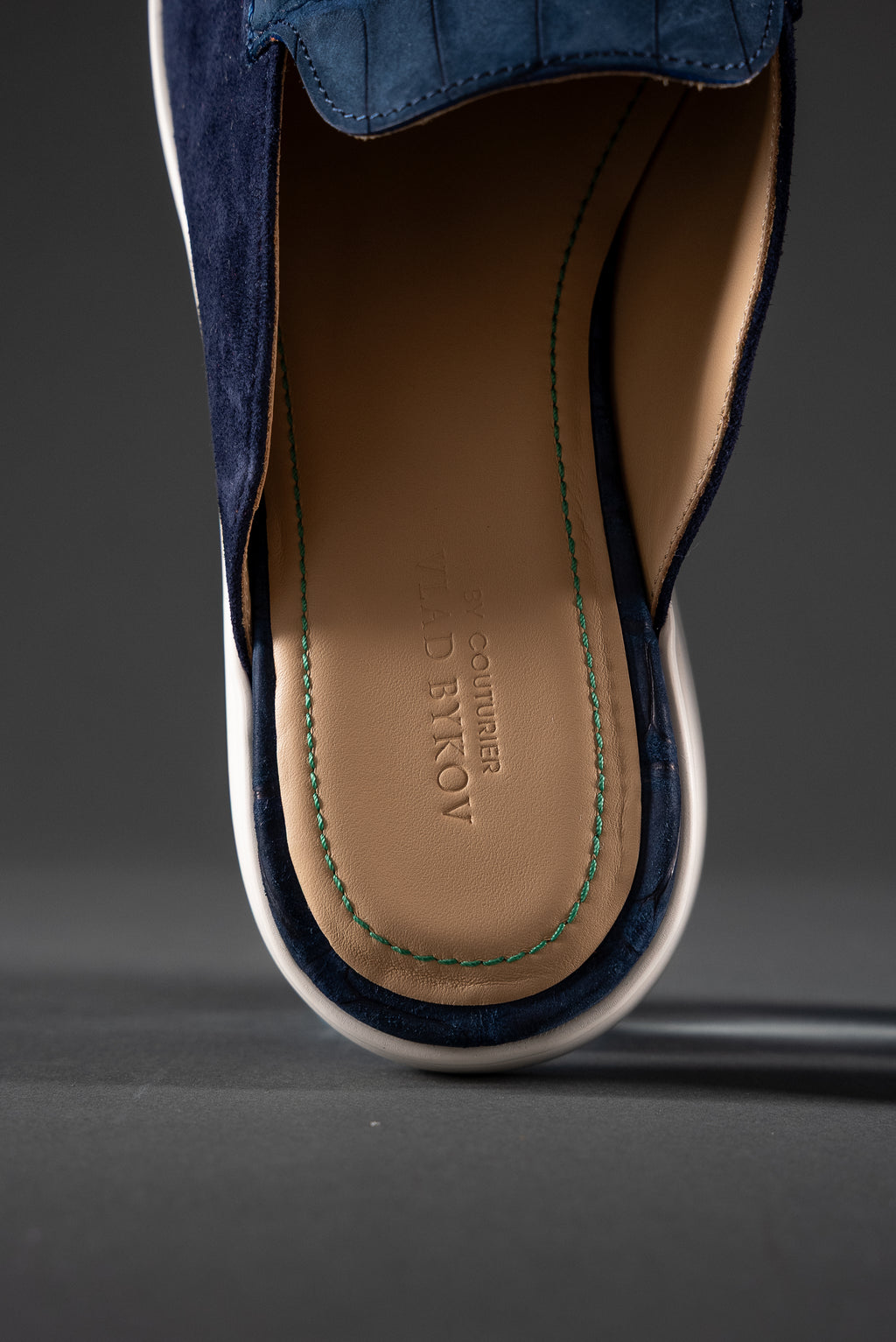 Комбинированные мюли: нубуковый крокодил и итальянская замша 